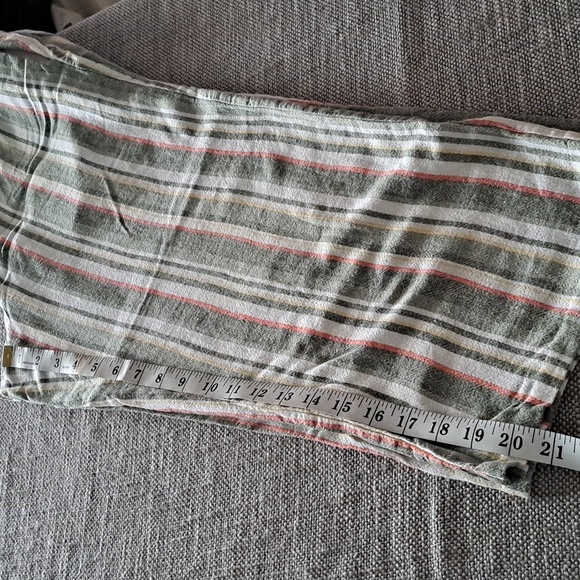 Ruby Rd. striped capri pants, size S. - Picture 11 of 11